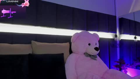Snapshot of georginna_sins chatting on January 10, 1:21 am Kendal online show from January 10, 1:21 am