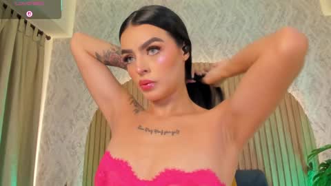 Snapshot of georginna_sins chatting on September 15, 1:33 pm Kendal online show from September 15, 1:33 pm