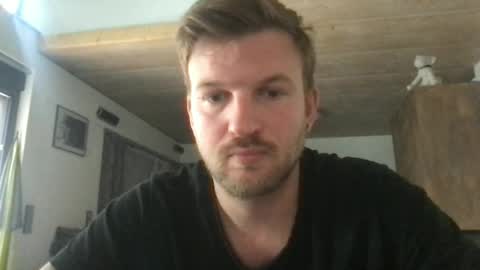 Snapshot of german_prince chatting on June 16, 9:56 am german_prince online show from June 16, 9:56 am