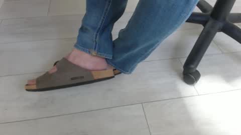 GermanSoleBro online show from February 26, 8:02 am