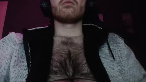 Snapshot of germanyhairyboy chatting on December 15, 2:08 am germanyhairyboy online show from December 15, 2:08 am