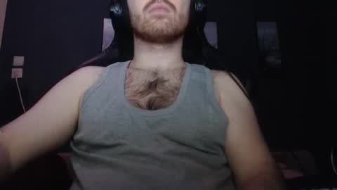 Snapshot of germanyhairyboy chatting on October 27, 12:26 am germanyhairyboy online show from October 27, 12:26 am