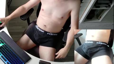 Snapshot of germinator33 chatting on October 11, 12:04 pm germinator33 online show from October 11, 12:04 pm