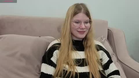 Snapshot of gertanord chatting on May 15, 11:23 pm Gerta online show from May 15, 11:23 pm