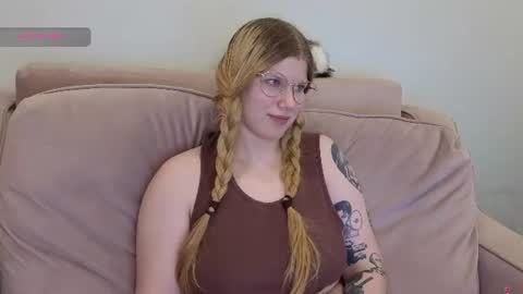 Snapshot of gertanord chatting on June 12, 10:41 pm Gerta online show from June 12, 10:41 pm