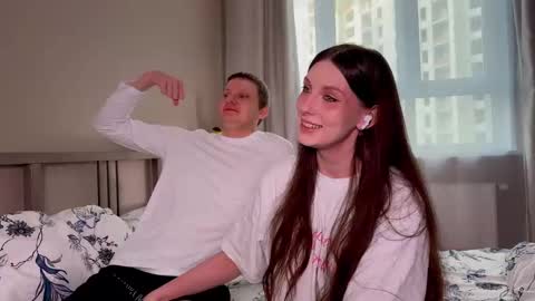 Snapshot of gethigh_ chatting on March 8, 4:45 am Liz and Mark online show from March 8, 4:45 am