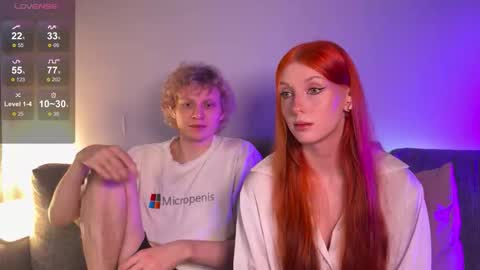 Snapshot of gethigh_ chatting on September 27, 9:53 pm Liz and Mark online show from September 27, 9:53 pm