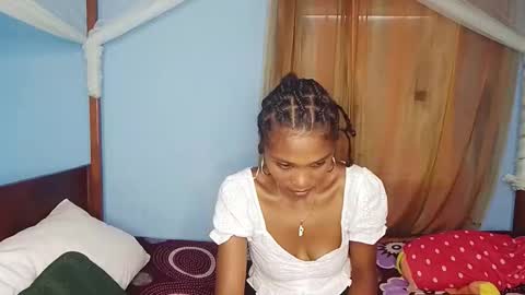 gggloria online show from February 3, 8:19 am