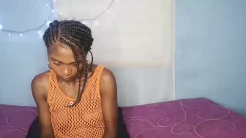 gggloria online show from February 24, 7:45 pm