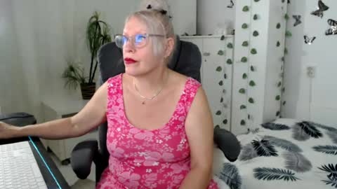 Ghertrudequeen online show from August 4, 5:10 am