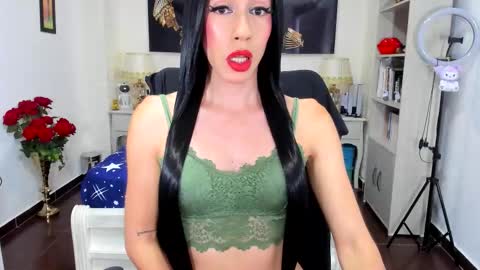 gia gmz online show from October 22, 6:18 pm