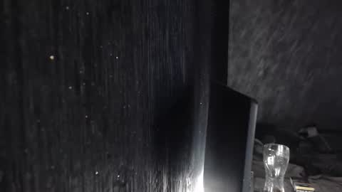 Snapshot of ghoost07 chatting on December 18, 10:10 am SDon online show from December 18, 10:10 am