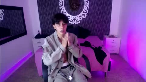 Snapshot of ghost__girl_ chatting on October 25, 5:37 am Your Girl online show from October 25, 5:37 am