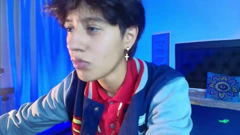 Snapshot of ghost__girl_ chatting on November 11, 1:49 am Your Girl online show from November 11, 1:49 am