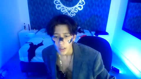 Snapshot of ghost__girl_ chatting on December 5, 5:05 am Your Girl online show from December 5, 5:05 am