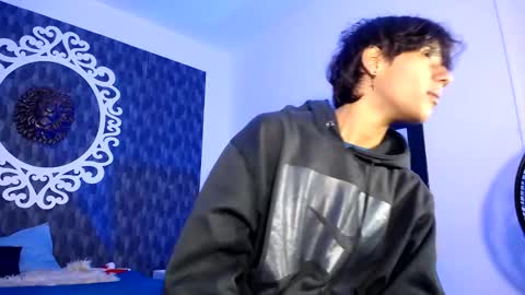 Snapshot of ghost__girl_ chatting on December 18, 9:15 am Your Girl online show from December 18, 9:15 am