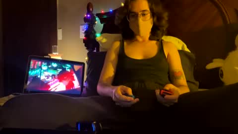 Snapshot of ghostinthebottle chatting on September 26, 3:43 am Ghost online show from September 26, 3:43 am