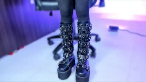 Snapshot of ghostlydolll chatting on September 26, 6:34 pm Sara online show from September 26, 6:34 pm