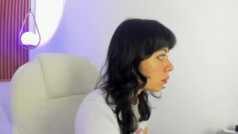 Snapshot of ghostmila chatting on April 20, 1:14 pm Milaa online show from April 20, 1:14 pm