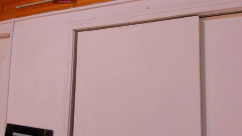 Allison  online show from December 14, 1:05 pm