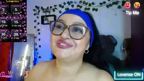 nahomi online show from June 9, 10:43 pm