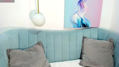 I am gia online show from November 6, 3:18 am