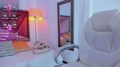 Gia  online show from January 16, 12:45 am