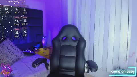 Gia  online show from October 24, 4:47 pm