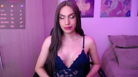 Snapshot of giamint chatting on June 5, 3:24 am Gia Mint online show from June 5, 3:24 am