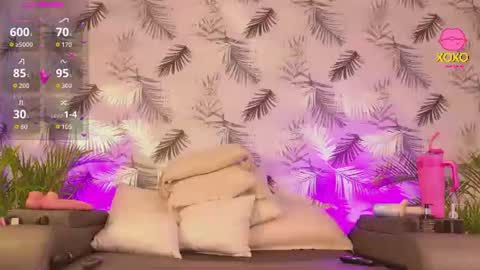 Snapshot of giannadeluca_ chatting on June 12, 11:46 pm catalina online show from June 12, 11:46 pm