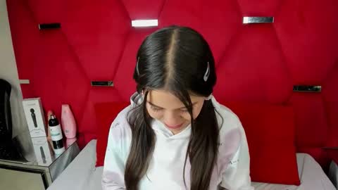 GiannaJohnson online show from December 15, 3:44 am