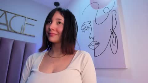 Snapshot of giannasue chatting on January 28, 2:21 am giannasue online show from January 28, 2:21 am