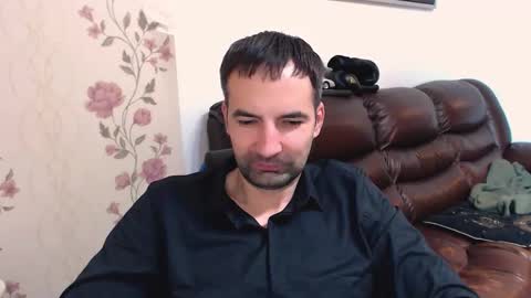 Snapshot of gianni_lion chatting on November 6, 9:32 am Gianni online show from November 6, 9:32 am