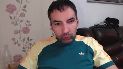 Snapshot of gianni_lion chatting on November 13, 12:26 pm Gianni online show from November 13, 12:26 pm