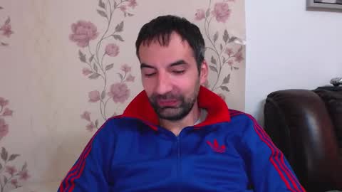 Snapshot of gianni_lion chatting on November 18, 2:43 pm Gianni online show from November 18, 2:43 pm