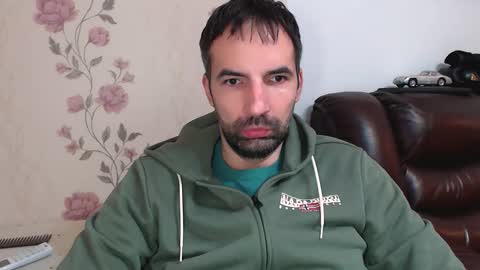 Snapshot of gianni_lion chatting on November 19, 11:21 am Gianni online show from November 19, 11:21 am