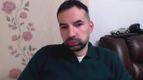 Snapshot of gianni_lion chatting on April 10, 8:52 am Gianni online show from April 10, 8:52 am