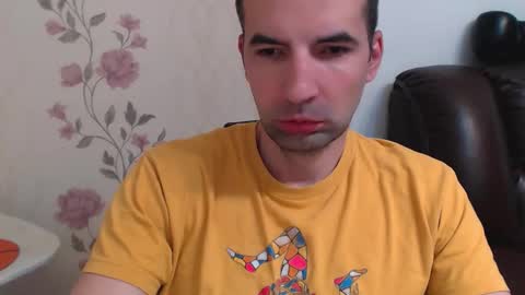 Snapshot of gianni_lion chatting on April 26, 9:29 am Gianni online show from April 26, 9:29 am