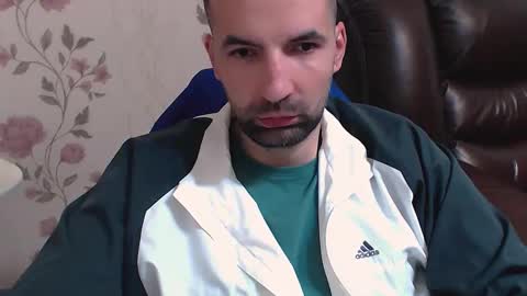 Snapshot of gianni_lion chatting on May 7, 9:25 am Gianni online show from May 7, 9:25 am