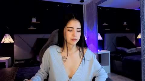 Snapshot of giapearl2 chatting on December 2, 2:34 pm Gia online show from December 2, 2:34 pm