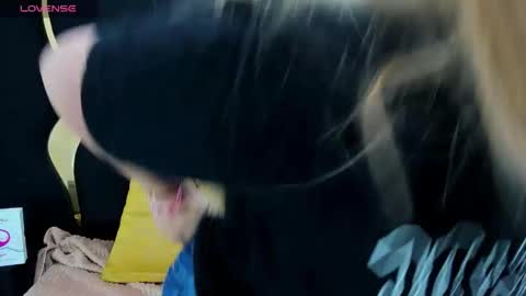 GiaRoussel online show from February 27, 4:51 pm