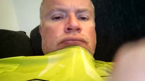 giddyup2222222 online show from April 27, 9:46 pm
