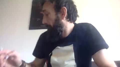 Snapshot of giggy81 chatting on October 19, 12:28 pm iggy online show from October 19, 12:28 pm