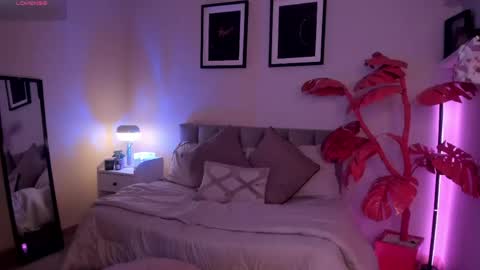 Snapshot of gigi_strawberry chatting on May 16, 5:37 am GIGI online show from May 16, 5:37 am