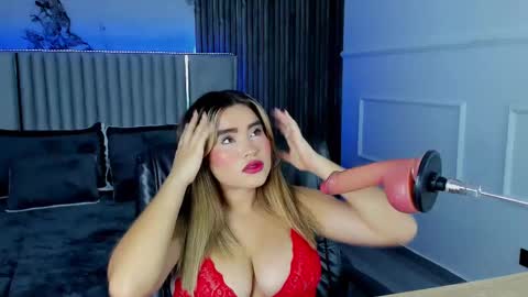 Gigi Doll online show from February 28, 11:36 am