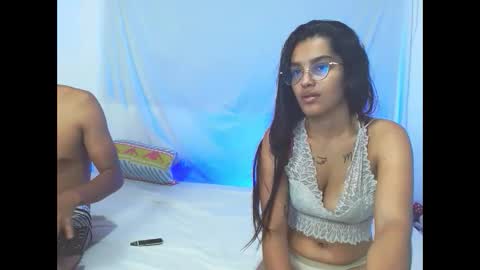 gigiilove24 online show from September 14, 8:57 am