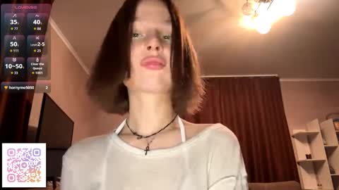 Snapshot of gigikray chatting on November 15, 7:54 pm Molly online show from November 15, 7:54 pm