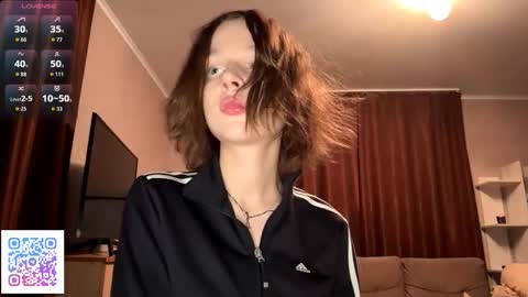 Snapshot of gigikray chatting on December 5, 7:54 pm Molly online show from December 5, 7:54 pm