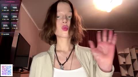 Snapshot of gigikray chatting on December 17, 7:42 pm Molly online show from December 17, 7:42 pm