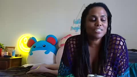 Snapshot of gigimcfee chatting on September 9, 8:19 pm G Money online show from September 9, 8:19 pm